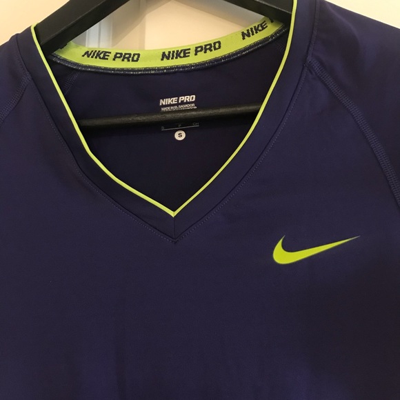 Nike Compression Top - Picture 2 of 3